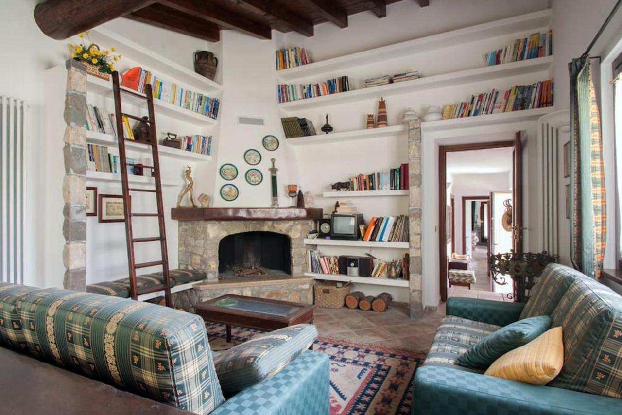 Casa Vacanze Il Noce Sovere Exteriör bild