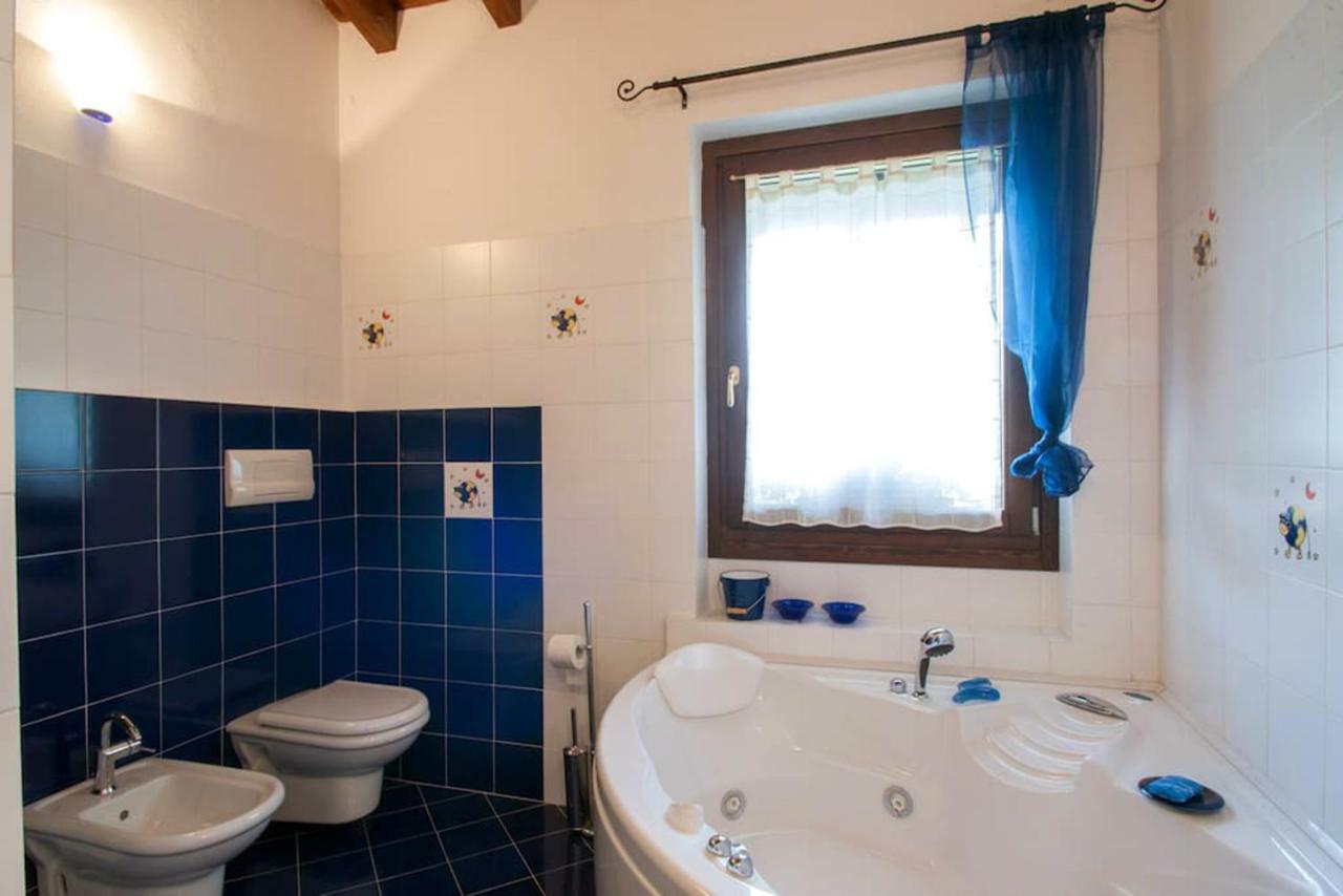 Casa Vacanze Il Noce Sovere Exteriör bild