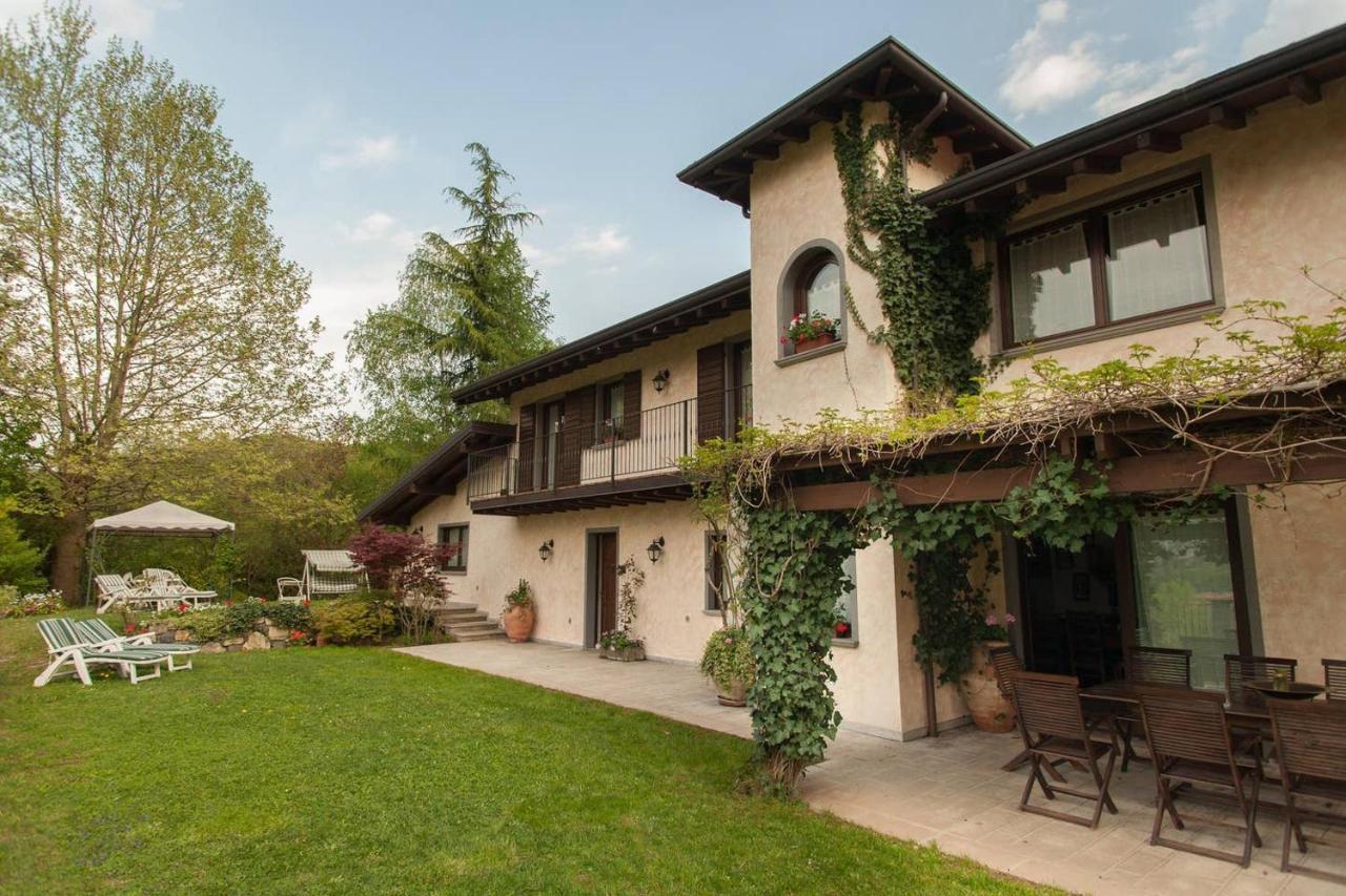 Casa Vacanze Il Noce Sovere Exteriör bild